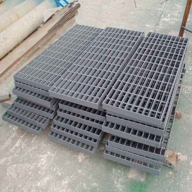 鍍鋅鋼格板 七星關(guān)區(qū)鋼格板 馳瑞交通設(shè)備 查看